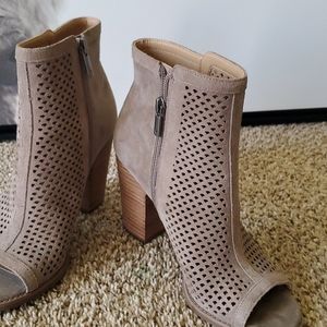 Cute Lucky Brand Mesh Boots